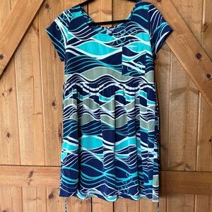 Manuhealii Wave Print Short Sleeve Tunic Dress in Teal, Navy, White